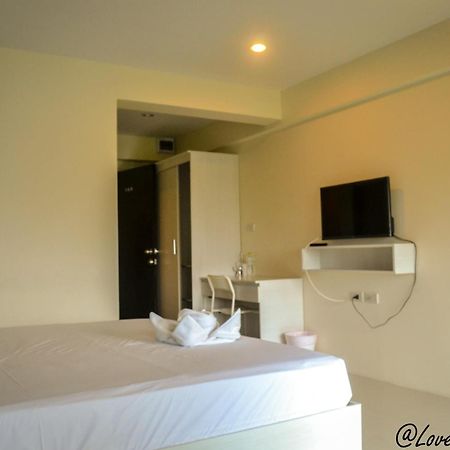 Sixty Star Love Place Hotel Bangkok Ngoại thất bức ảnh